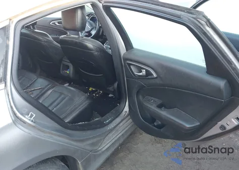 2017 Chrysler 200 Limited Platinum z USA, uszkodzony, nr VIN 1C3CCCAB7HN505526